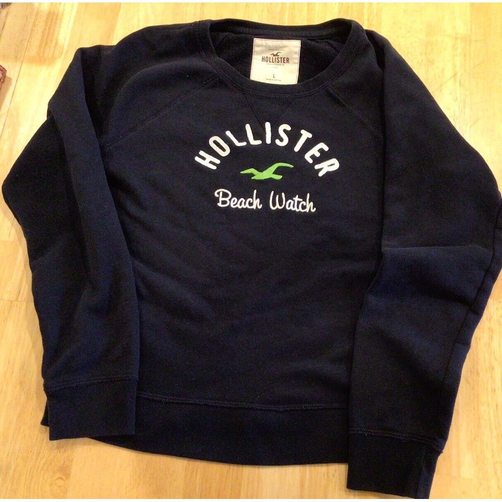 Hollister Beach Watch Sweatshirt Size Large